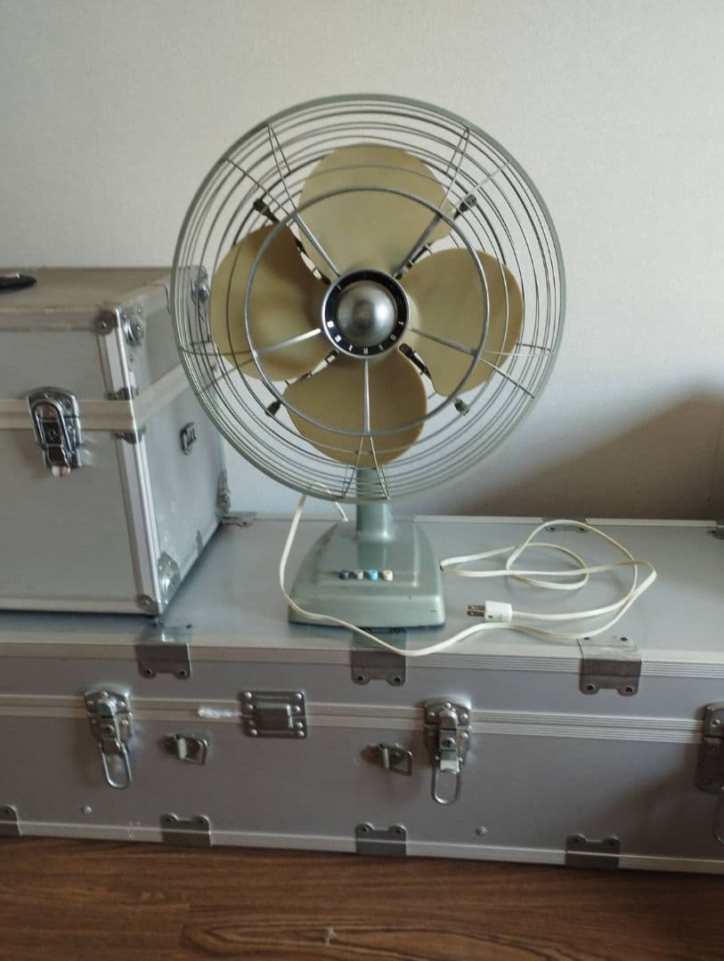 昭和レトロ（ネオモダン） Toshiba 東芝 希少型 扇風機