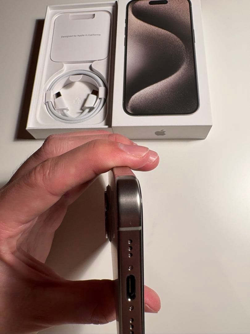 iPhone 15 Pro 128GB ナチュラルチタニウム 本体