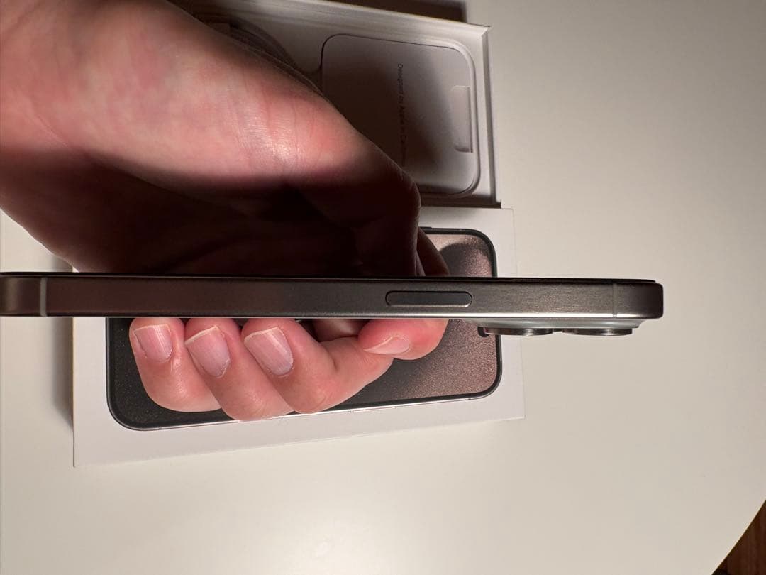 iPhone 15 Pro 128GB ナチュラルチタニウム 本体