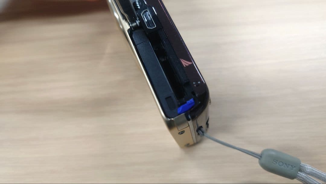 デジタルカメラ SONY Cyber-shot DSC-W570