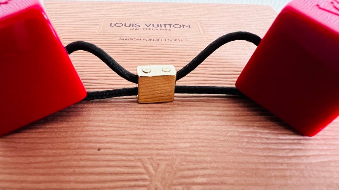 t*i様 匿名配送料込☆ルイヴィトンLOUIS VUITTON ヘアキューブ ア