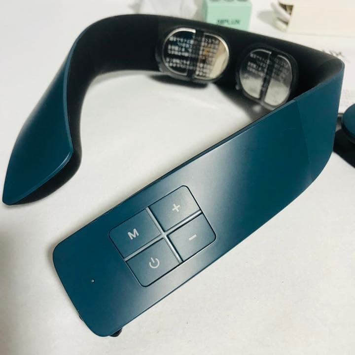 未使用に近い美品 NIPLUX NECK RELAX 1S マッサージ器