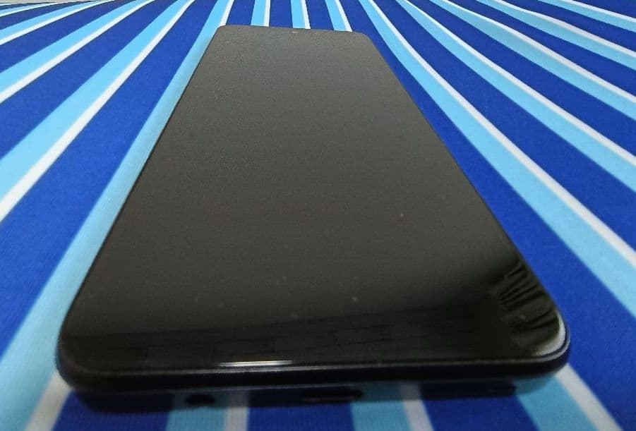 Motorola moto g 53j 5G 本体