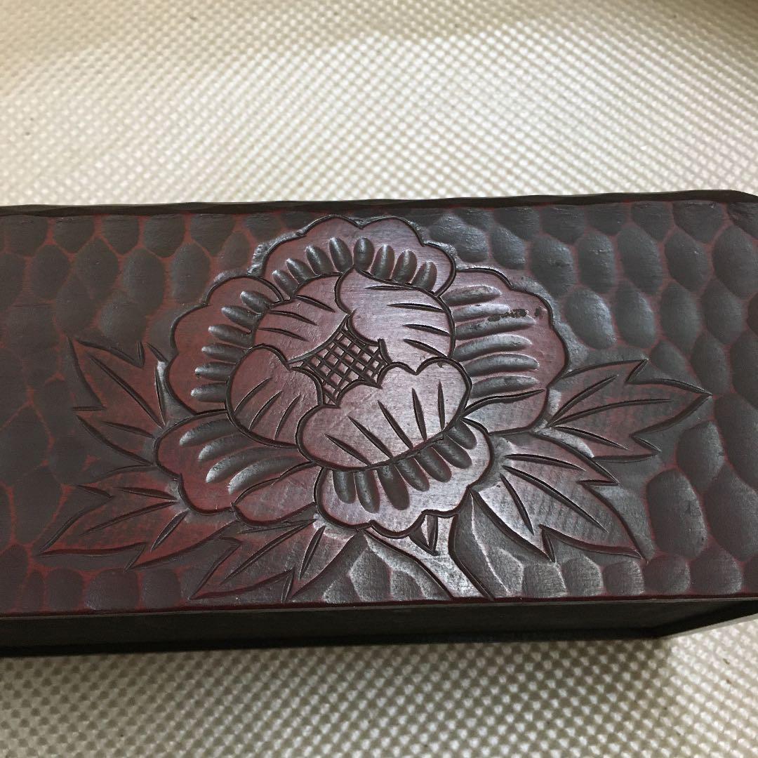 0878 牡丹 ティッシュボックス 木製　鎌倉彫 調