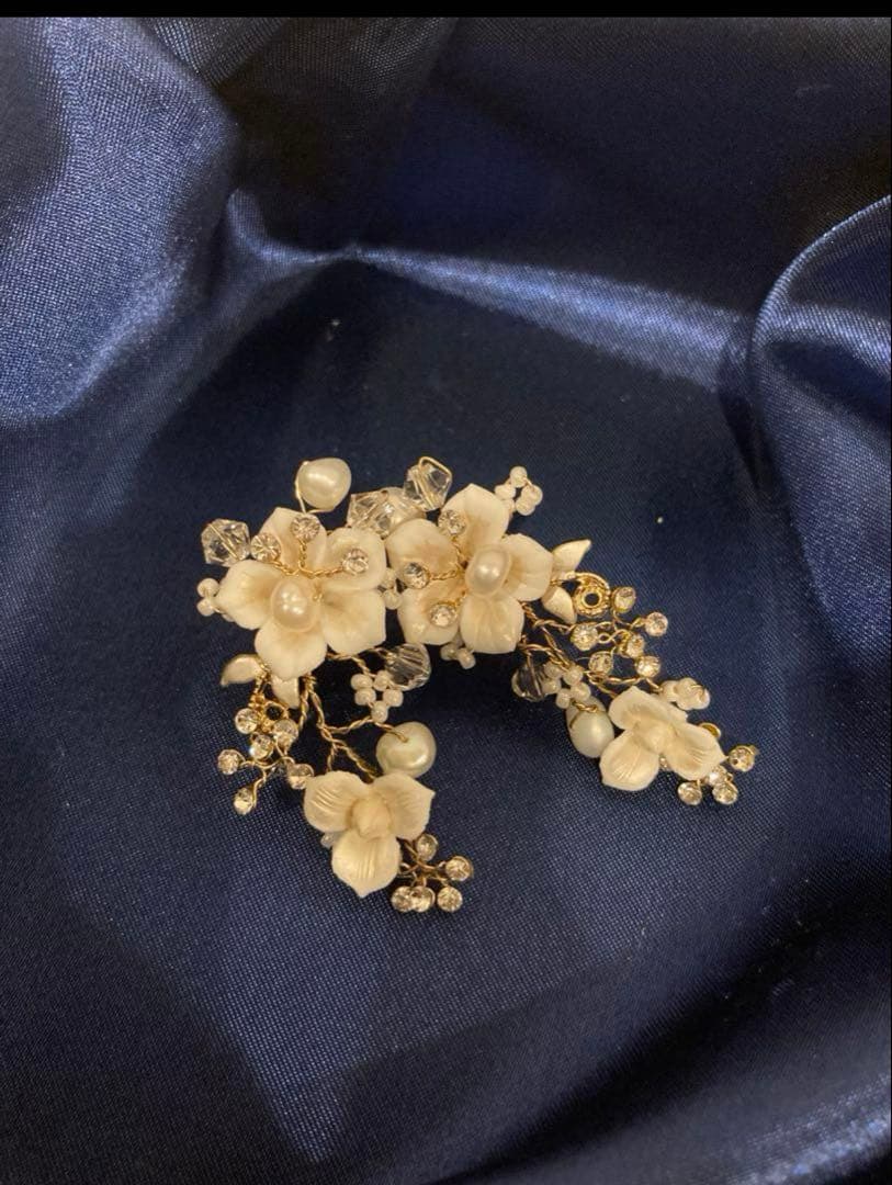 ラブティアラ　フローラルブーケ淡水パールネックレス&イヤリングセット