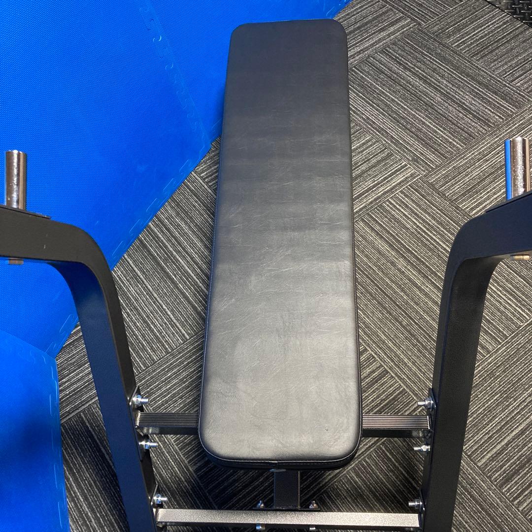 ベンチ台。 ファイティングロード