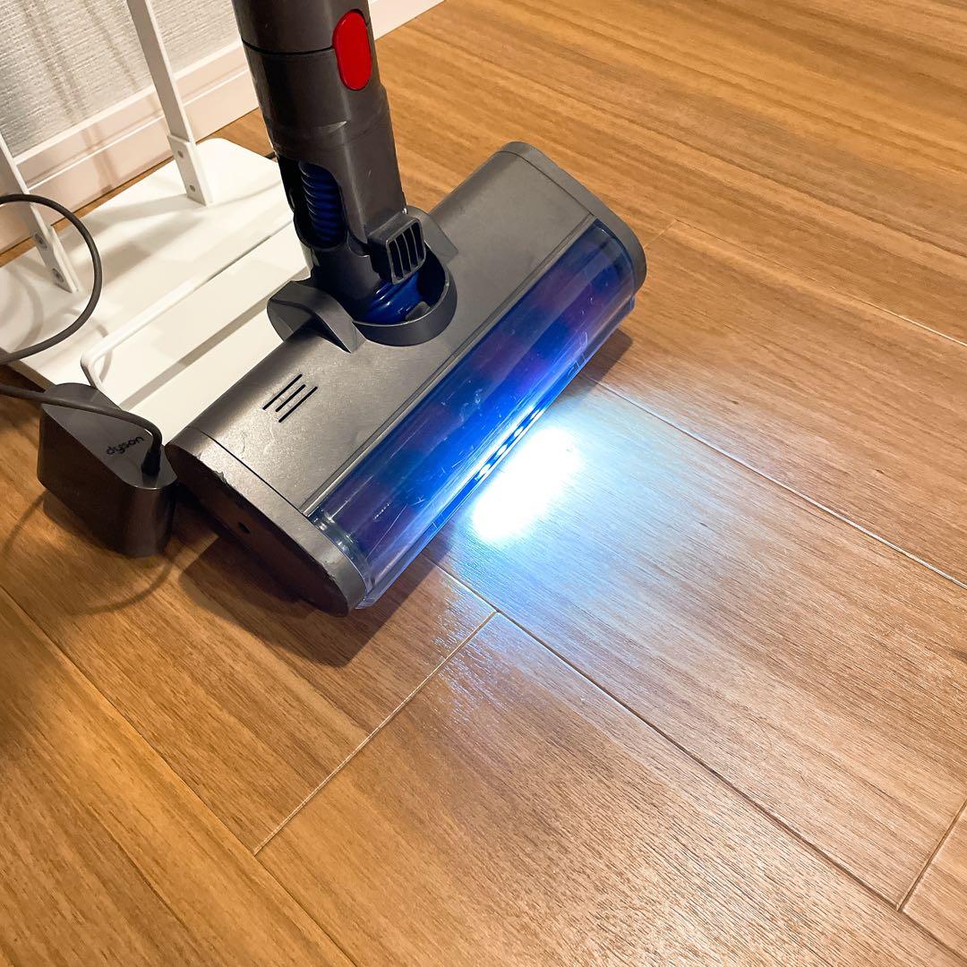 Dyson Cyclone V10 Fluffy (SV12) 本体+付属品