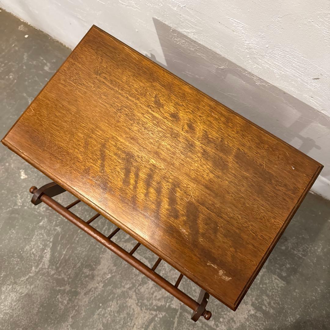 年末年始saleヴィンテージ　木製サイドテーブル　マガジンラック付き