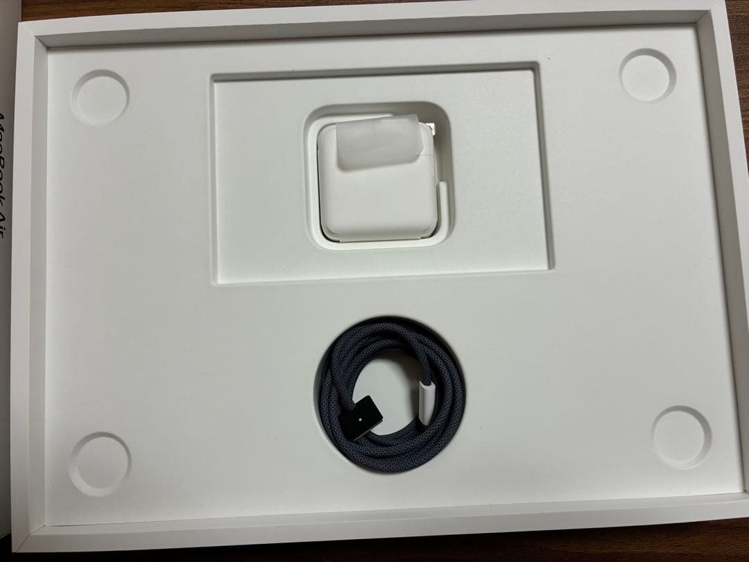 Apple MacBook Air 13インチ M3 16GB 256GB