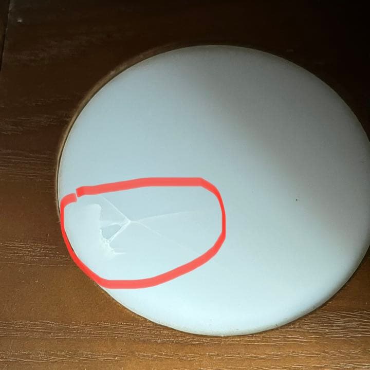 照明付き　壁掛け飾り棚