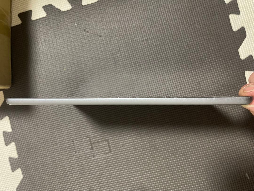 Apple iPad (第5世代) 32GB