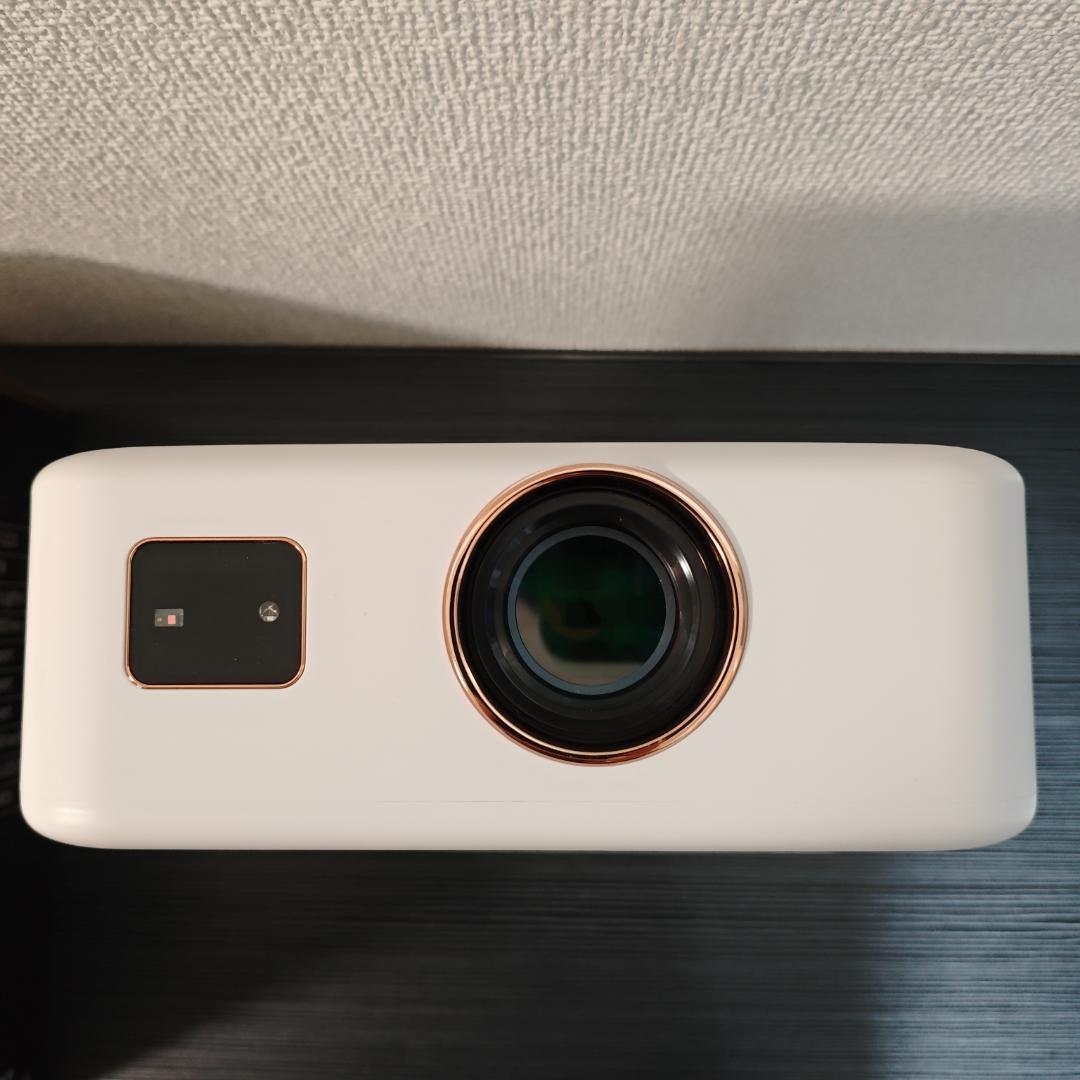 Google TV対応 プロジェクター