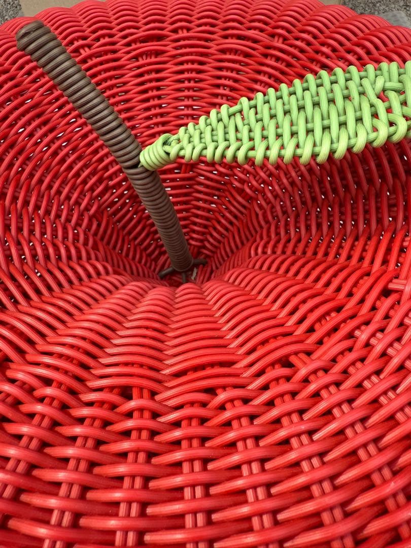 お正月　お値下げ！リンゴ型　ペットハウス 赤