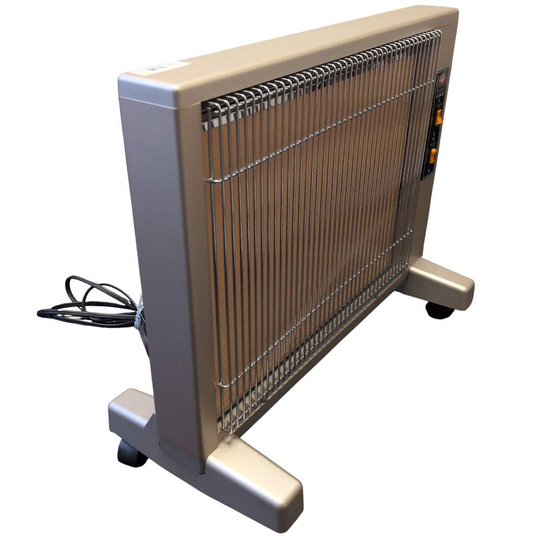 【未使用品　送料無料】サンルミエ キュート E800LS 電気ヒーター