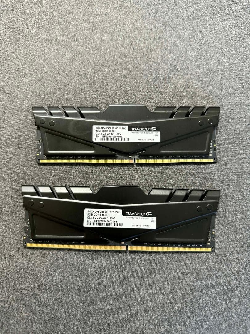 メモリー TEAMGROUP DARK Z 8GB DDR4 3600MHz