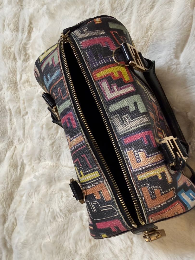 FENDI フェンディ　カバン/バッグ