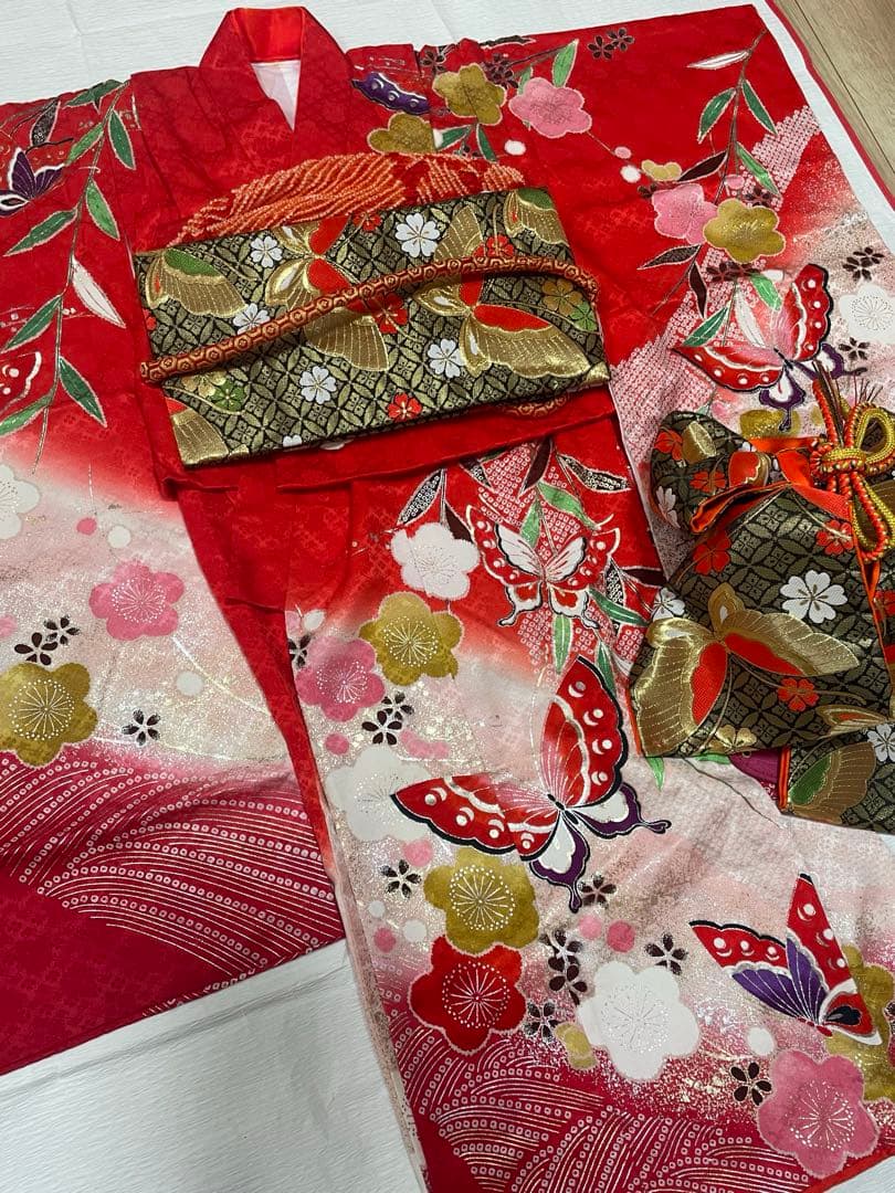 七五三用 赤い蝶と花模様 着物セット