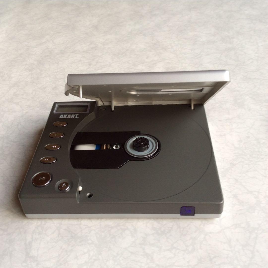 <値下げ> アカートポータブルDVDプレーヤー(美品)