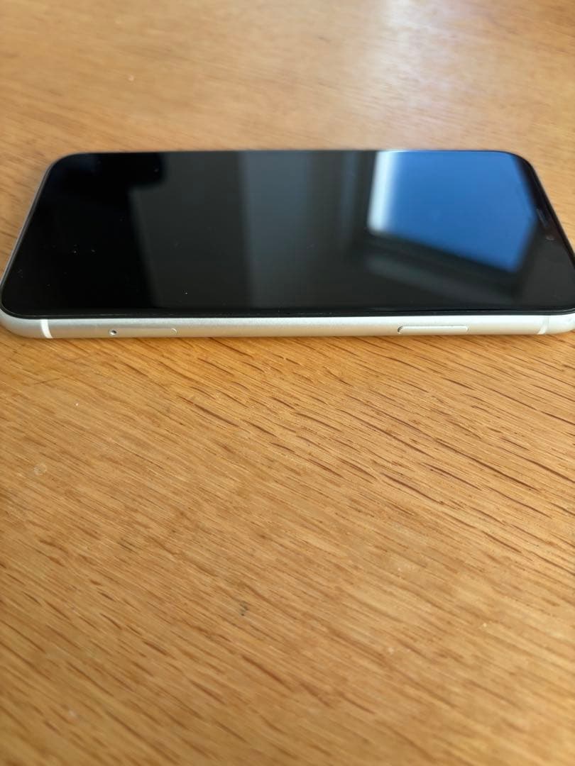 Apple iPhone XR ホワイト 本体 香港版