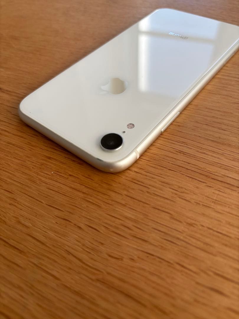 Apple iPhone XR ホワイト 本体 香港版