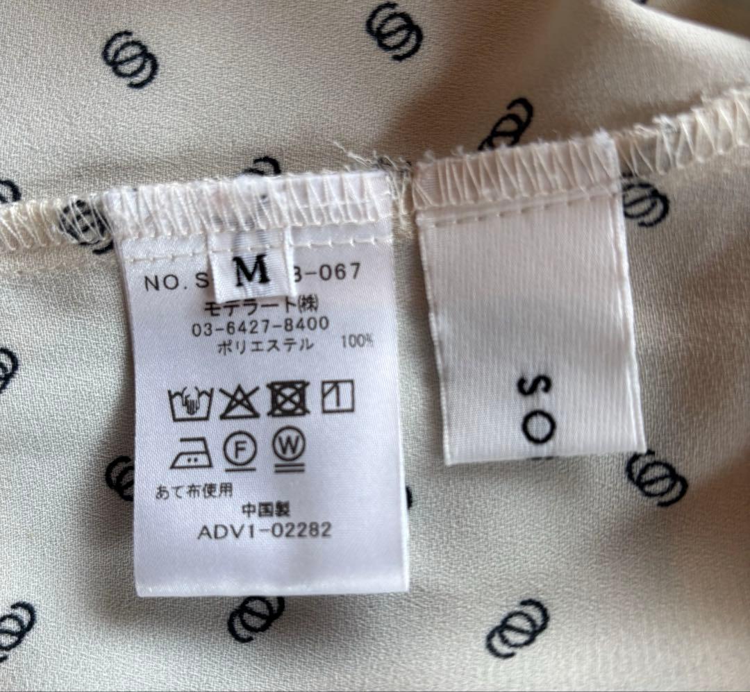 soéju アイボリー ドット柄 リボンブラウス M