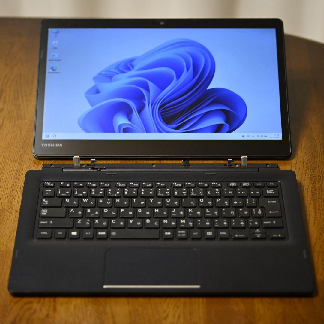 Dynabook D83/DN i3-8130U メモリ8GB SSD128GB