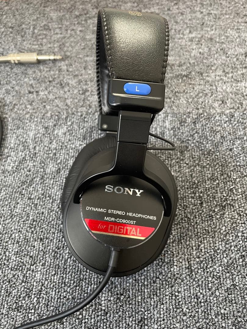 SONY MDR-CD900ST スタジオモニターヘッドフォン 密閉型