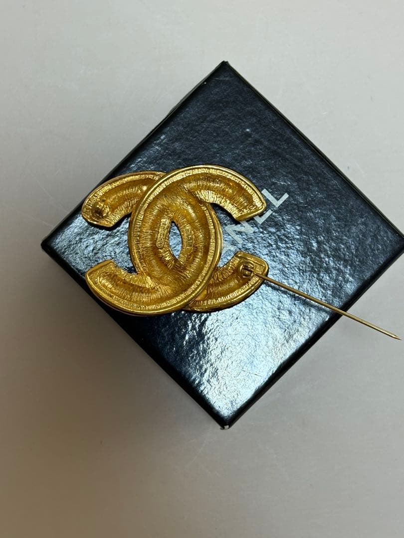 CHANEL マトラッセ　ブローチ