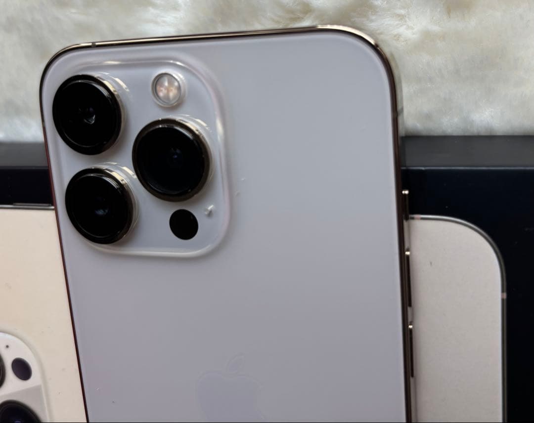 Apple iPhone 13 Pro 256GB 本体　美品