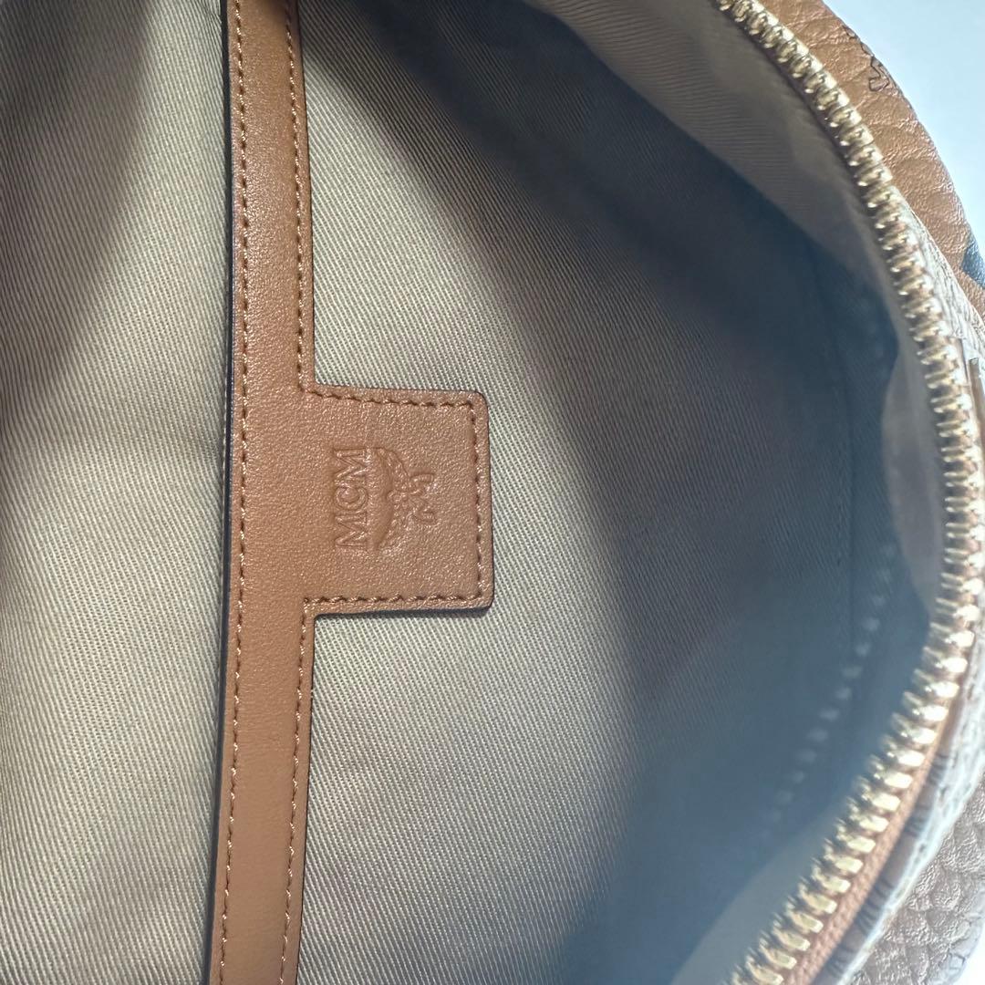 『美品』MCM ボディバッグ ブラウン レザー 036Y