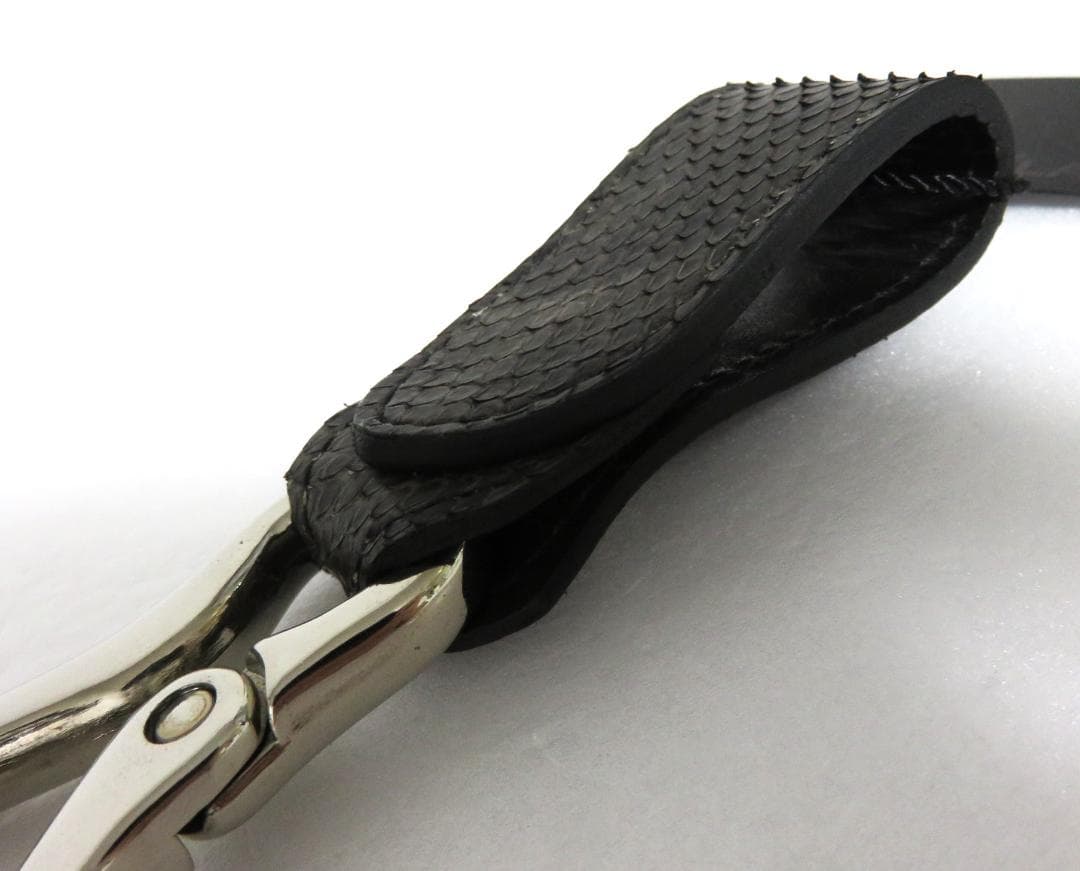 新品 ISAMU KATAYAMA BACKLASH パイソン キーホルダー