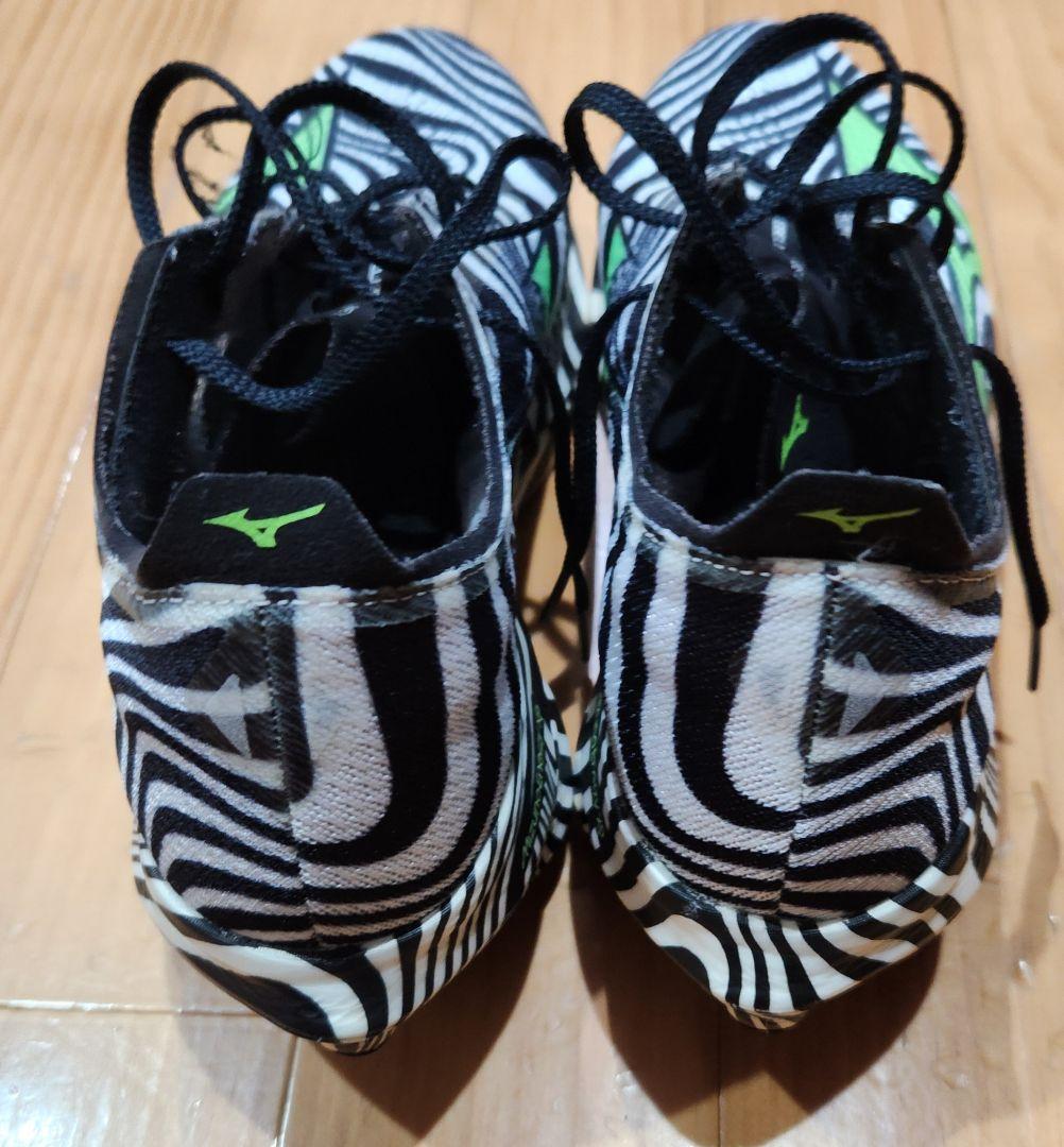 ミズノ　ウェーブリベリオンプロ3