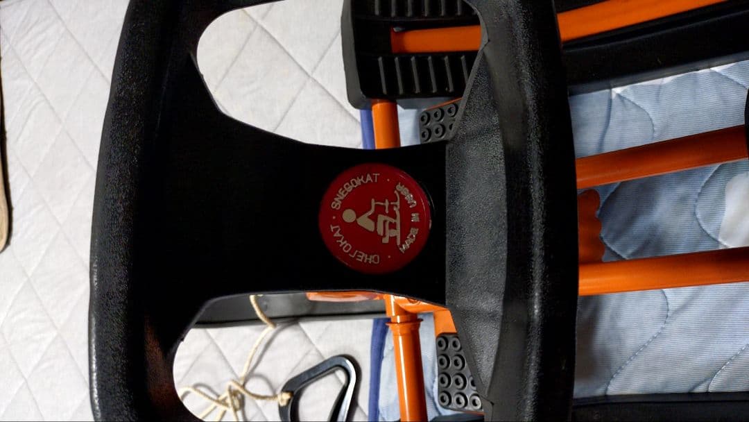 美品☆ARGAMAKハンドル付ソリ　スノースライダー