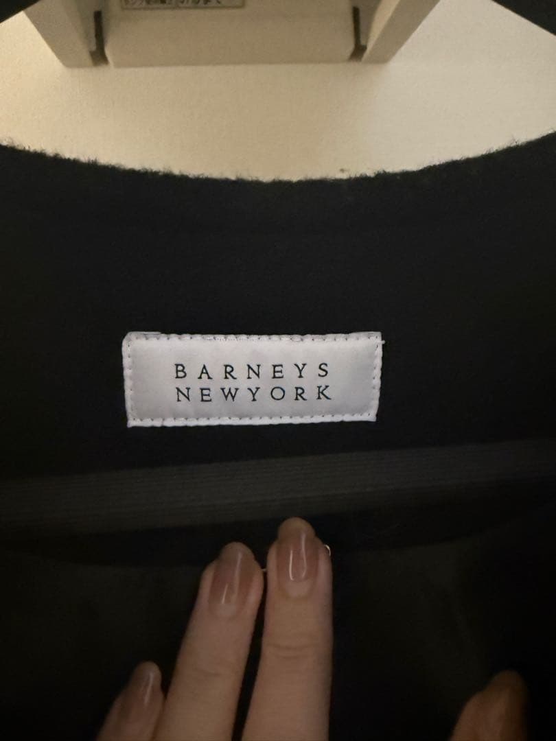 BARNEYS NEWYORK ブラック ケープコート