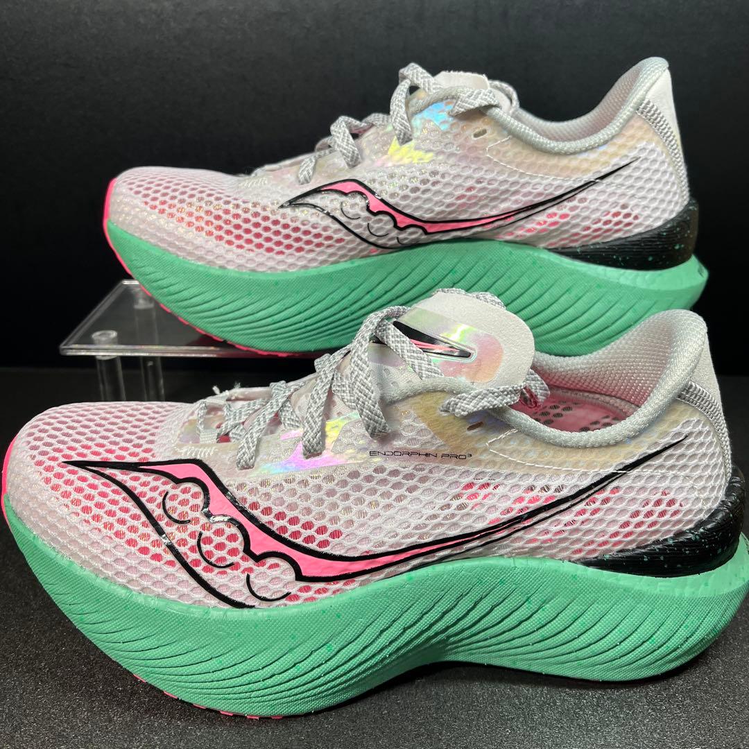 【未使用23.0cm】サッカニーエンドルフィンプロ3