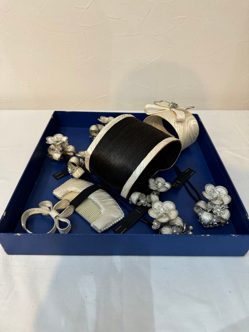 ダイゴロ　花嫁かつら・かんざし4点セット　専用ケース付き