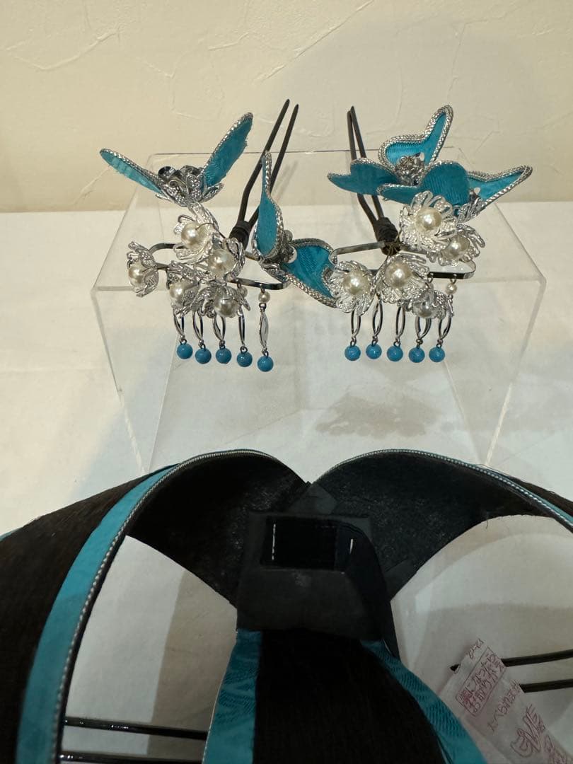 ダイゴロ　花嫁かつら・かんざし4点セット　専用ケース付き