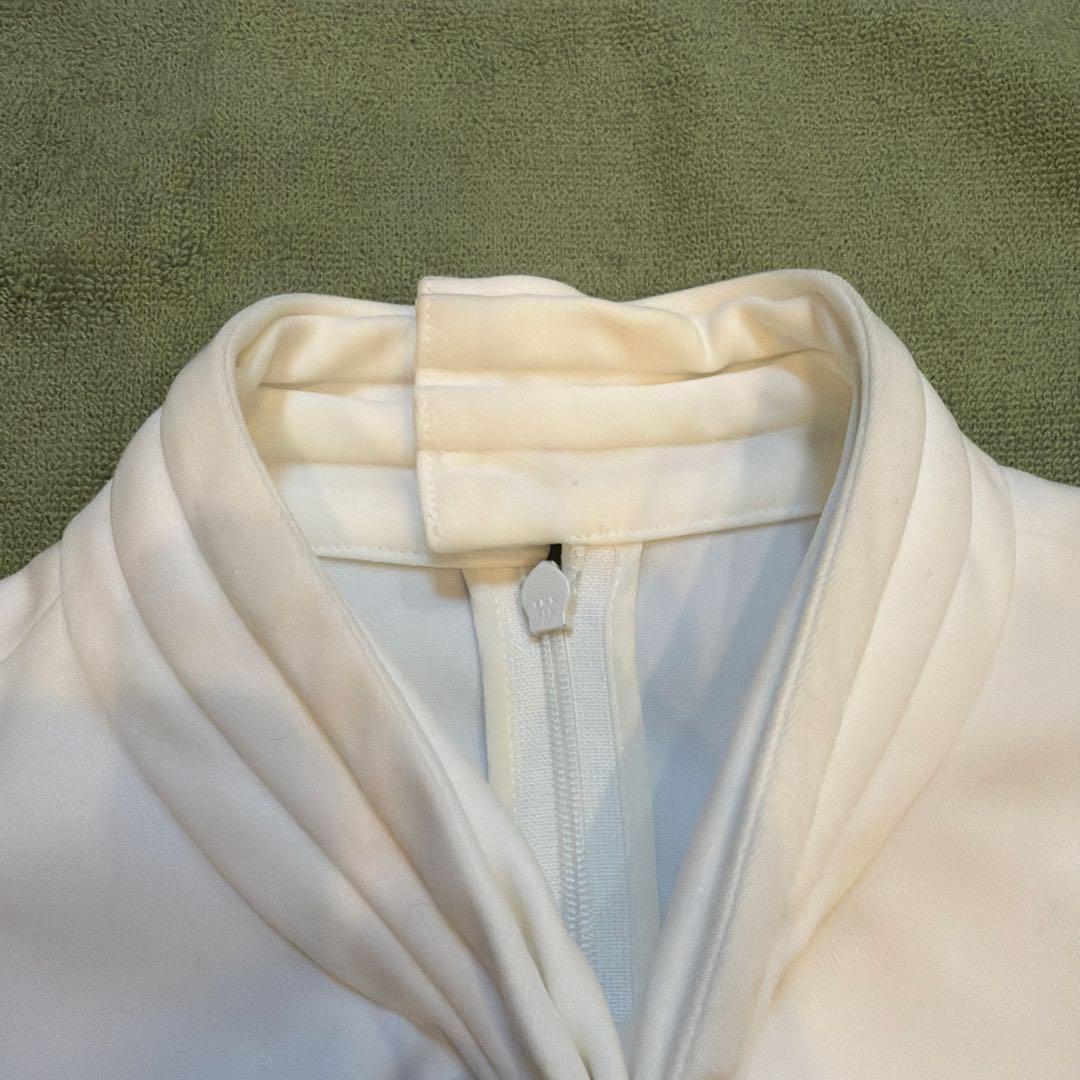 ボーダーズ アット バルコニ　白　長袖　トップス