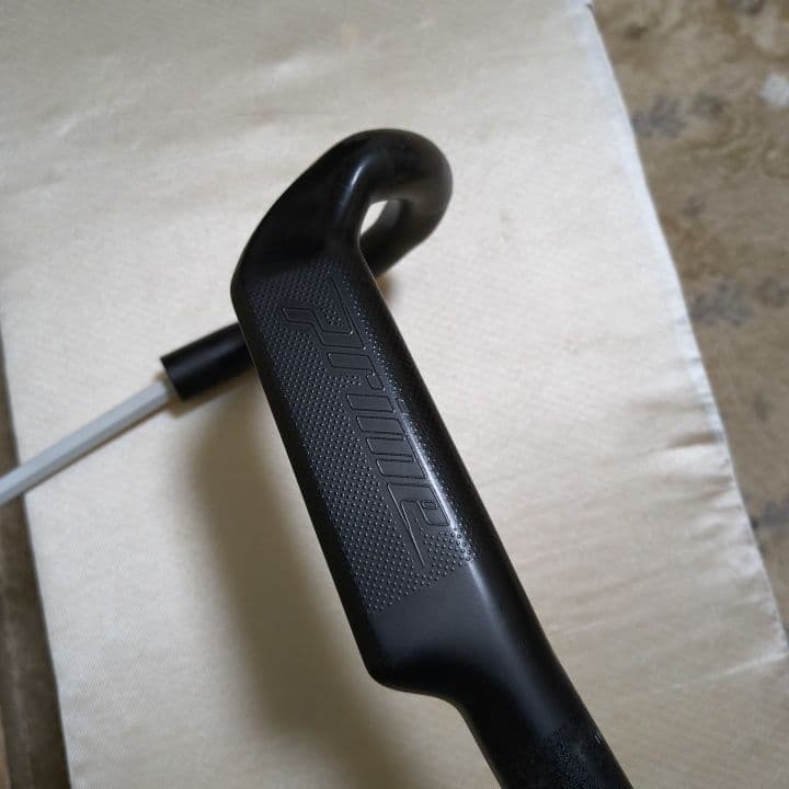 Prime PRIMAVERA AERO カーボンハンドル 400mm 31.8