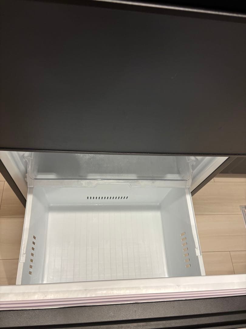 TOSHIBA GR-T33SC 冷蔵庫 326L 2022年製