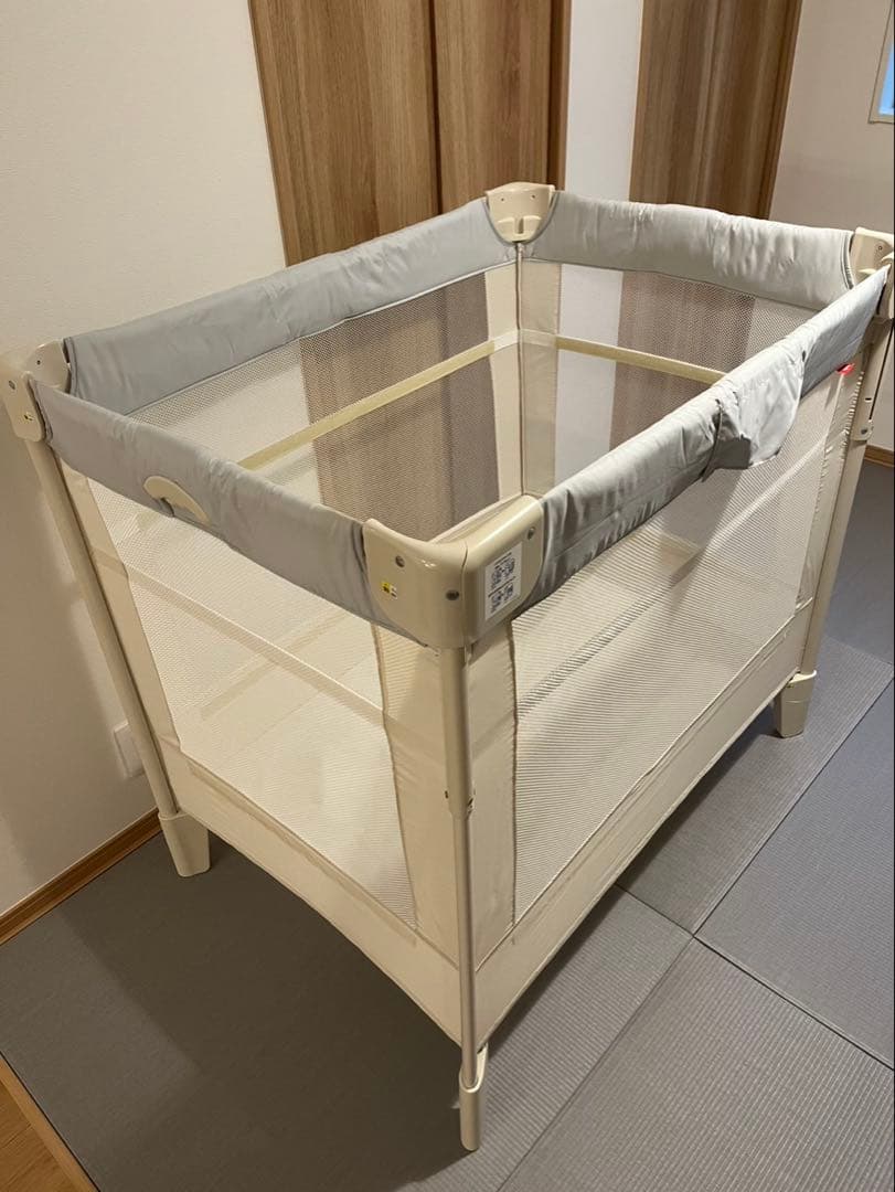 S*P様 ココネル エアー AB ベビーベッド　美品