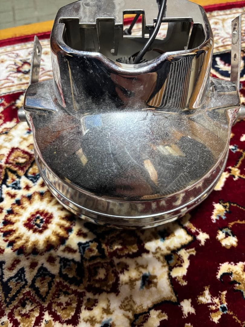 マンスジマーシャルヘッドライト