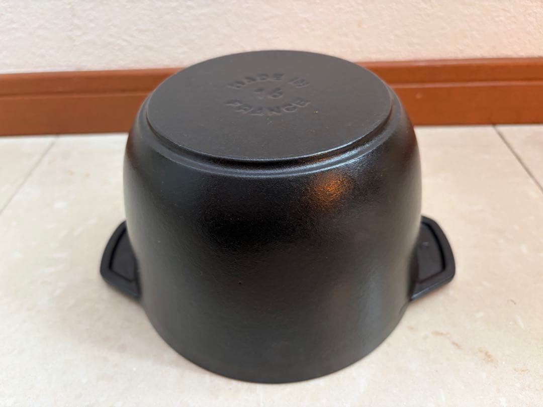 STAUB ストウブ　ラココットデゴハン　16センチ　黒　M