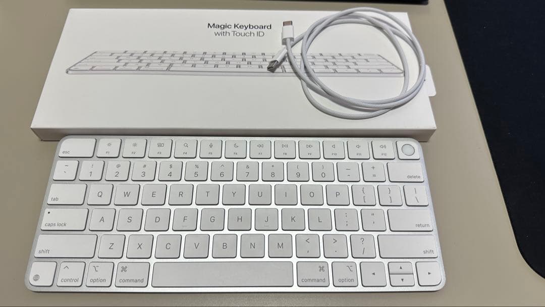 「KAWS」　Mac mini m4+Magic キーボード セット