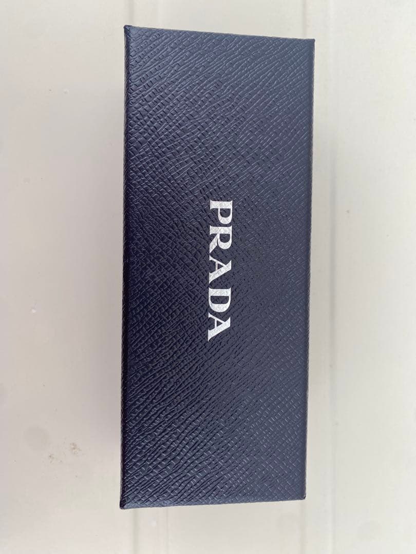 【箱付き】PRADA キーリング・ブラック　ナイロン