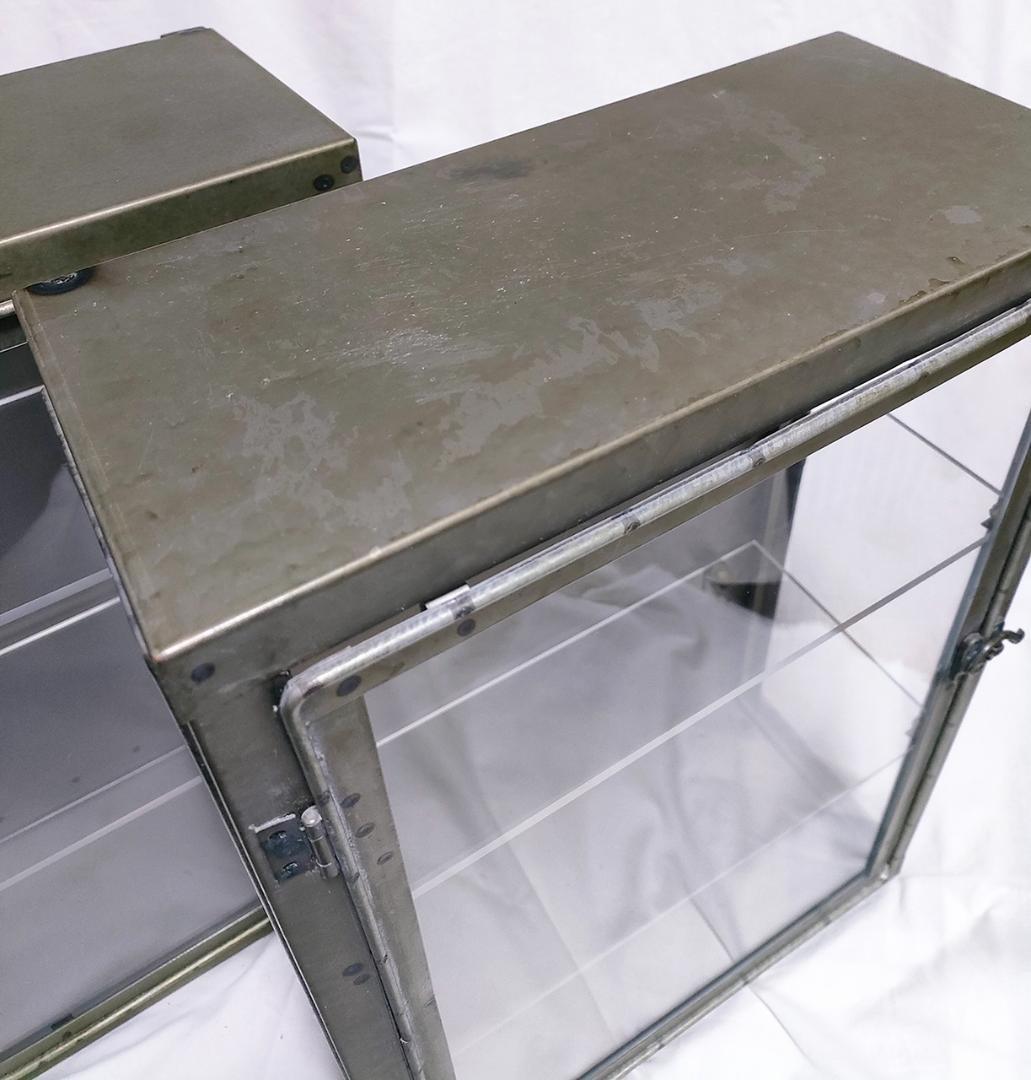 スチールショーケース 2セット　ディスプレイ　棚　ヴィンテージ　アンティーク