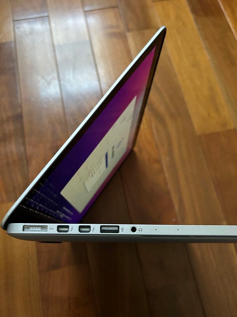 c*t様 Apple MacBook PRO 13“ シルバー 本体