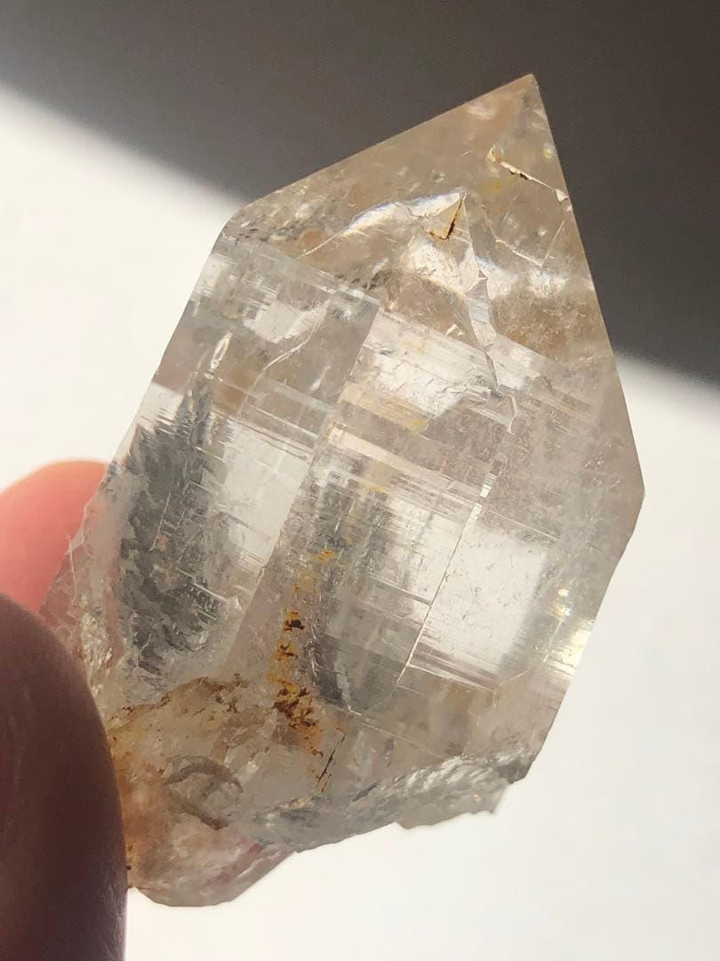 マニカラン　水晶　虹