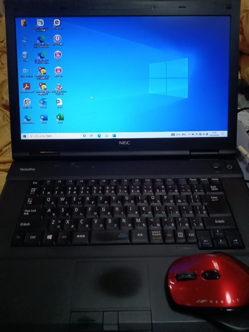 パーソナルコンピュータ(ノートPC)