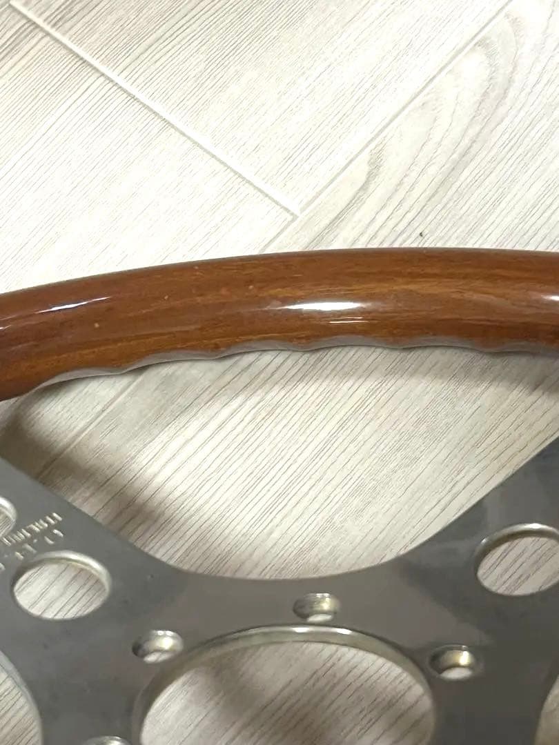 OBAステアリング　希少丸穴 ウッドハンドル